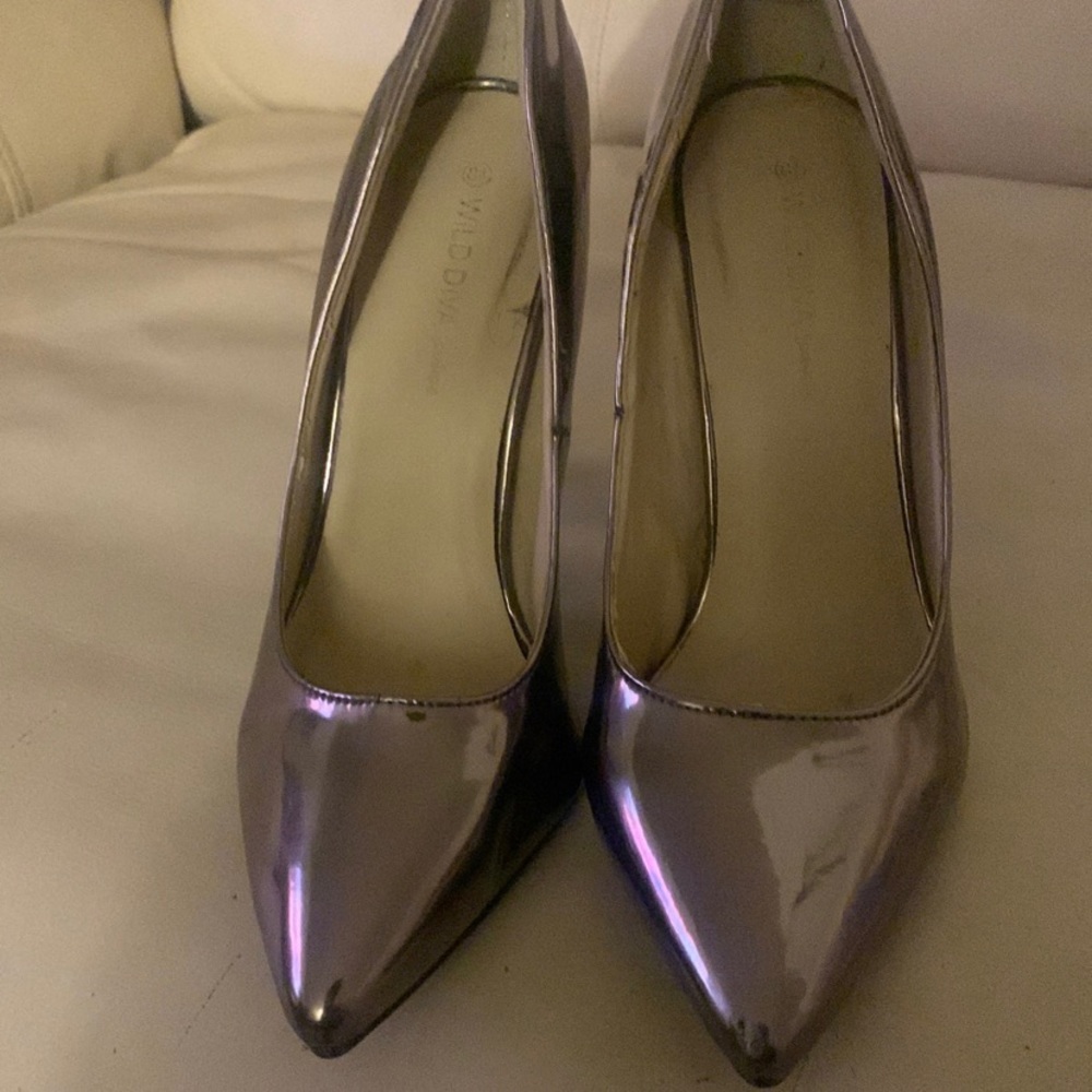 Metallic silver heels - Picture 2 of 4